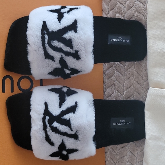 Louis Vuitton Black Light Gray Mink Leather Sandal Limited Edition Slip On Style - Picture 3 of 14